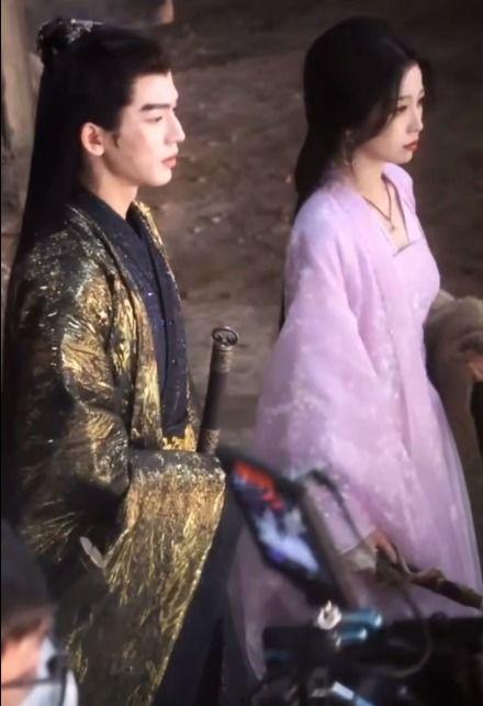 娱乐圈吃瓜文案朋友圈,揭秘明星幕后故事